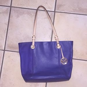 Micheal Kors Handbag!